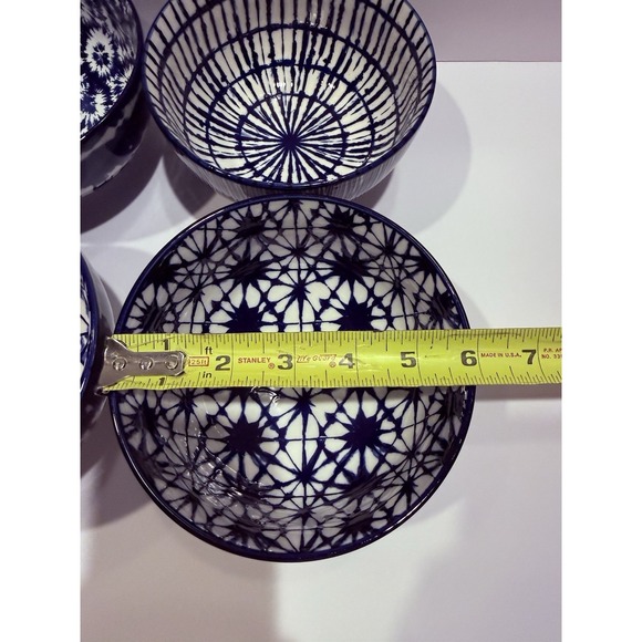 Signature International Shibori 6" Blue And White Rice Bowls Set Of 4 - Picture 7 of 9